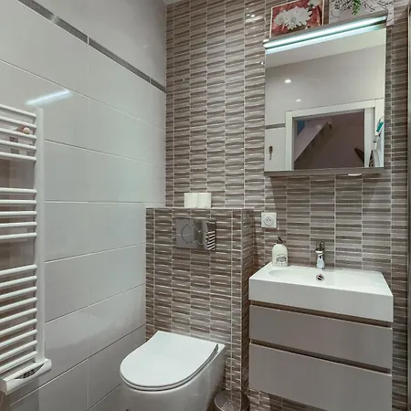 Air Pure - Balcon - Parking Prive - Proche Apartmán